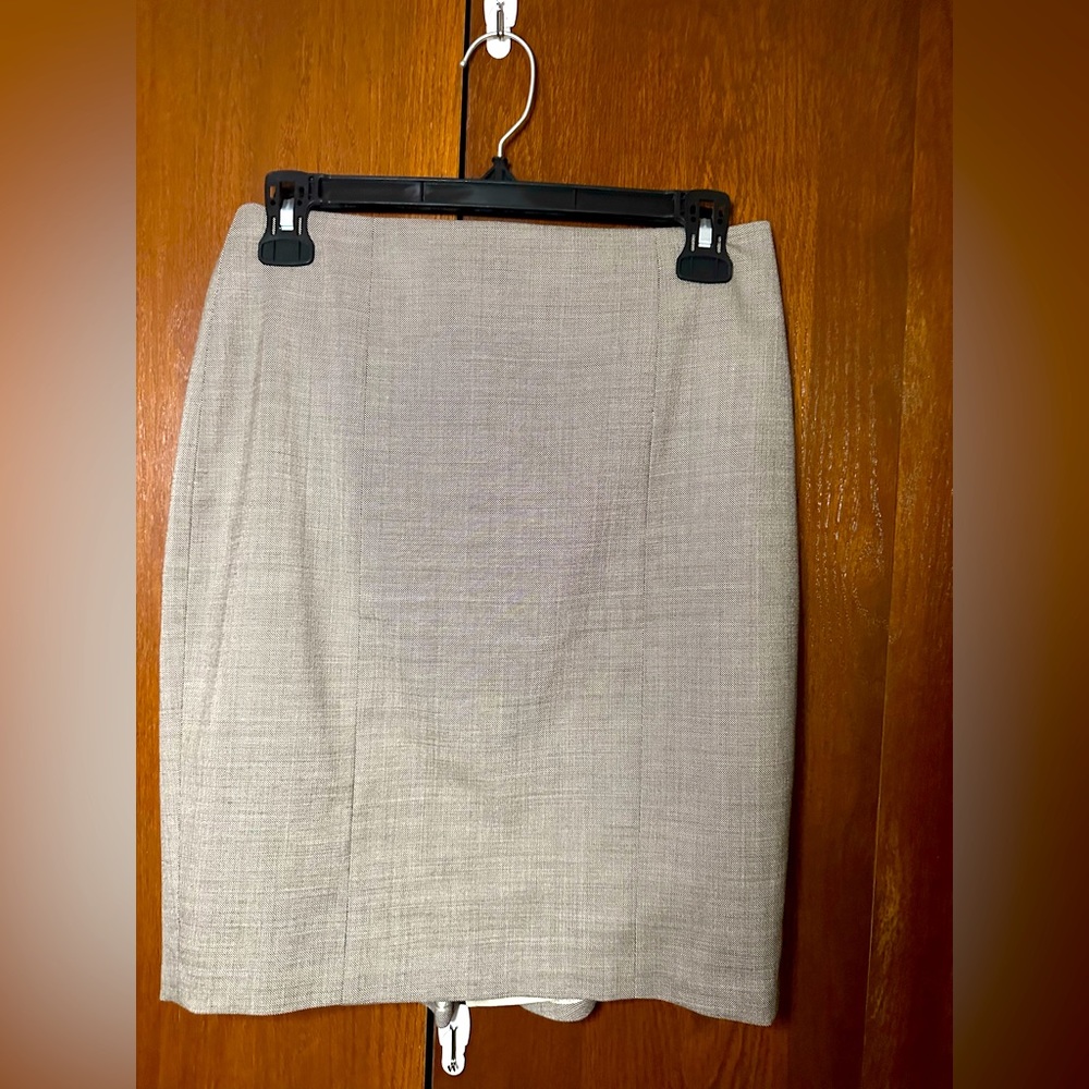 ANN TAYLOR SKIRT PETITE SIZE 0